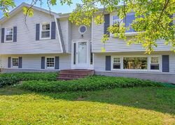 Pre-foreclosure in  Trout Dr Granby, CT 06035