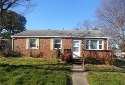  Stonewall Ave, Hopewell VA