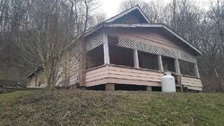  Lovedale Rd, Elizabeth PA