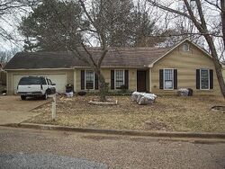 Pre-foreclosure in  Cherry Bark Cv Memphis, TN 38141