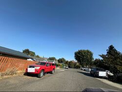 Pre-foreclosure in  W 8th St The Dalles, OR 97058
