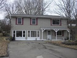 Pre-foreclosure in  E 35th Cir Independence, MO 64055