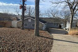 Pre-foreclosure Listing in Spindrifter Ct OSAGE BEACH, MO 65065