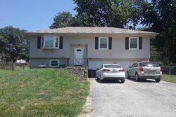 Pre-foreclosure in  VALLEY ST Lathrop, MO 64465