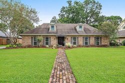 Pre-foreclosure in  Brookshire Ave Baton Rouge, LA 70815