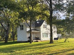 Pre-foreclosure in  Michel Ave Hazleton, IA 50641