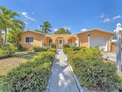 Pre-foreclosure in  Sw 50th Ave Pompano Beach, FL 33068