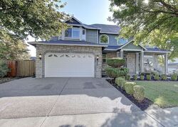 Pre-foreclosure in  Ne 108th Ct Vancouver, WA 98662