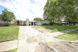  Talisman Dr, Dallas TX