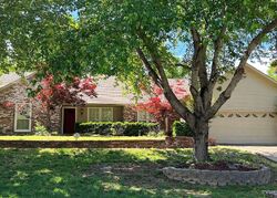Pre-foreclosure in  Kimberlea Dr Muskogee, OK 74403