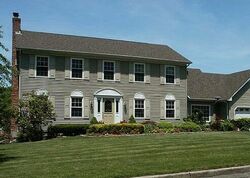 Pre-foreclosure in  DETMER RD East Setauket, NY 11733