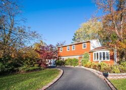 Pre-foreclosure in  Hershey Rd East Brunswick, NJ 08816