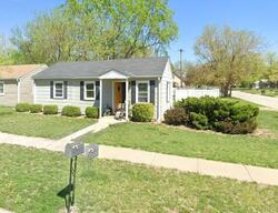 Pre-foreclosure in  N 40TH ST Lincoln, NE 68504