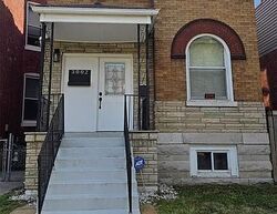 Pre-foreclosure in  S Compton Ave Saint Louis, MO 63118