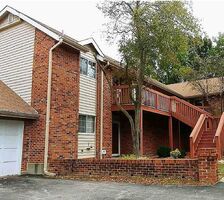 Pre-foreclosure in  Candlewyck Club Dr Apt D Florissant, MO 63034