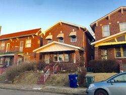 Pre-foreclosure in  College Ave Saint Louis, MO 63107