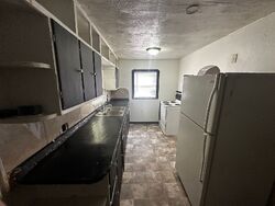 Pre-foreclosure in  W Hyde Park Ave Saint Joseph, MO 64504