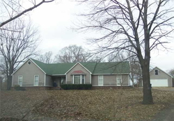 Pre-foreclosure in  DAVALL DR Olive Branch, MS 38654