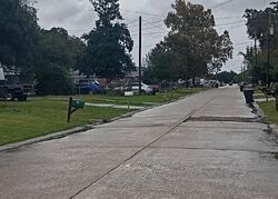 Pre-foreclosure in  Cedar Dr Belle Chasse, LA 70037