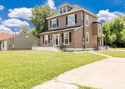 Pre-foreclosure in  Sherrill Ave Louisville, KY 40211
