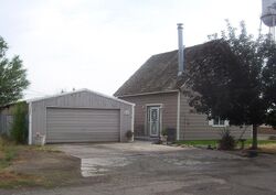 Pre-foreclosure in  E SNAKE RIVER AVE Glenns Ferry, ID 83623