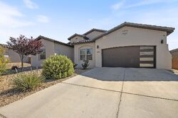 Pre-foreclosure in  Camino Cancun Los Lunas, NM 87031