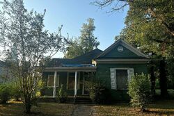 Pre-foreclosure in  W Market St Greenwood, MS 38930