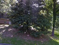 Pre-foreclosure in  Colonial Dr Vicksburg, MS 39180