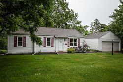 Pre-foreclosure in  Grand Ave S Minneapolis, MN 55420