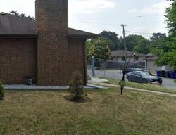 Pre-foreclosure in  3rd St E Saint Paul, MN 55106