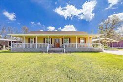 Pre-foreclosure in  SAINT ANN ST Raceland, LA 70394