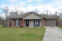 Pre-foreclosure in  T Leigh Dr Houma, LA 70364