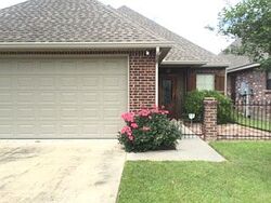 Pre-foreclosure in  Powell Ln Denham Springs, LA 70726