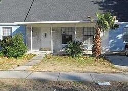Pre-foreclosure in  OLE MISS DR Kenner, LA 70065