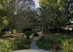 Pre-foreclosure in  LA CRESTA DR Bakersfield, CA 93305