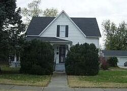  N Maple St, Sparta IL