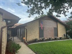 Pre-foreclosure in  Petunia Cir Killeen, TX 76542