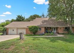 Pre-foreclosure in  Oakmont Cir Harker Heights, TX 76548