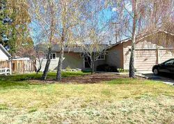 Pre-foreclosure in  Woodside Way Susanville, CA 96130