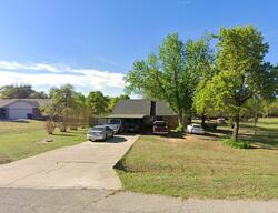 Pre-foreclosure in  Oakwind Rd Choctaw, OK 73020