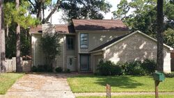 Pre-foreclosure in  Rolling Oaks Dr Houston, TX 77070