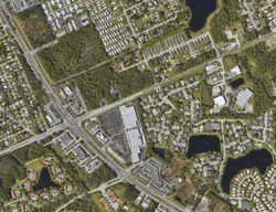 Pre-foreclosure in  SE Windsong Ln Stuart, FL 34997