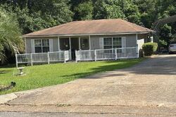  Clay St, Marianna FL