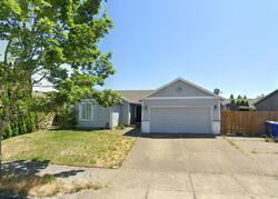 Pre-foreclosure in  Evie Jean St NE Salem, OR 97305