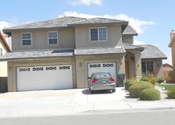 Pre-foreclosure in  Flagstone Ct Victorville, CA 92392