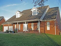 Pre-foreclosure in  Brookstone Dr Henderson, KY 42420