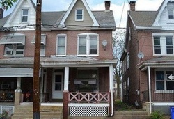 Pre-foreclosure in  E 2ND ST Pottstown, PA 19464
