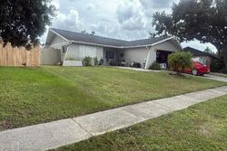 Pre-foreclosure in  HONOLULU DR Sarasota, FL 34241