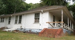  N Hillcrest Dr Se, Lindale GA