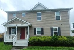 Pre-foreclosure in  BROADFIELD RD Norfolk, VA 23503